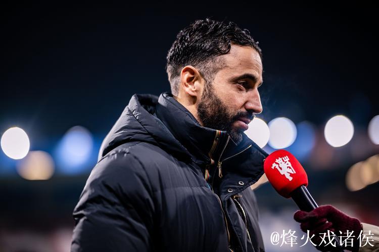 曼联4-4战平樱桃,阿莫林破解进攻难题,防守仍待改进 曼联4-4战平樱桃,阿莫林破解进攻难题,防守仍待改进